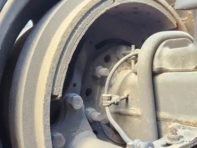 HUB PILOT Hub for a 2022 Freightliner Cascadia 126