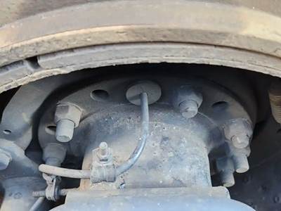 HUB PILOT Hub for a 2022 Freightliner Cascadia 126