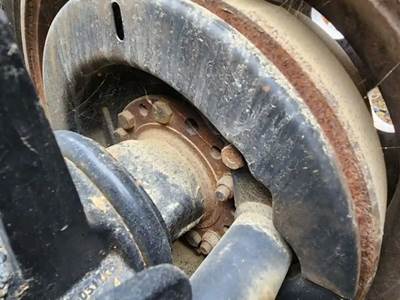 HUB PILOT Hub for a 2022 International LT625