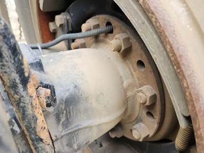 HUB PILOT Hub for a 2019 Kenworth T680