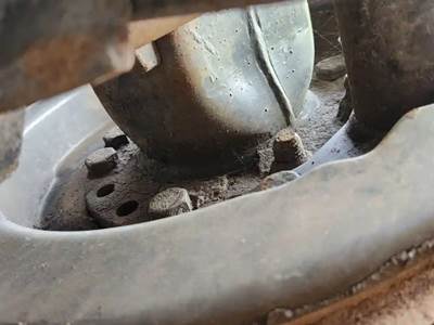 HUB PILOT Hub for a 2004 Sterling A9500