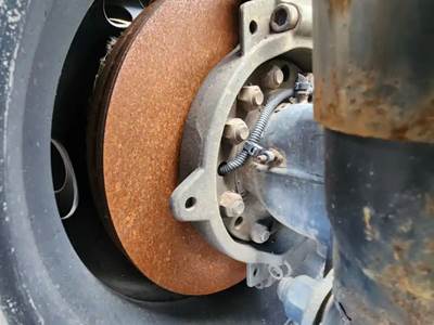 HUB PILOT Hub for a 2018 Freightliner Cascadia 113