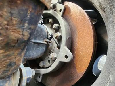 HUB PILOT Hub for a 2018 Freightliner Cascadia 113