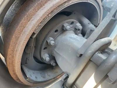 HUB PILOT Hub for a 2019 Kenworth T680