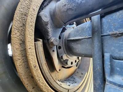 HUB PILOT Hub for a 2021 International LT625