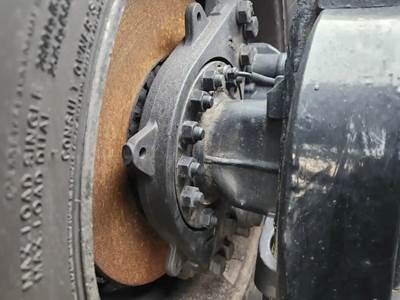 HUB PILOT Hub for a 2021 Kenworth T680