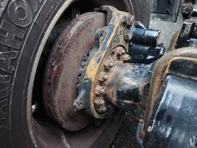 HUB PILOT Hub for a 2019 Kenworth T680