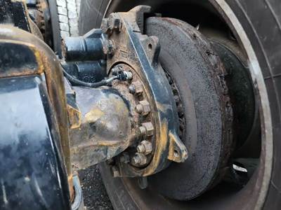 HUB PILOT Hub for a 2019 Kenworth T680