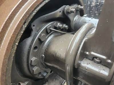 HUB PILOT Hub for a 2019 International LT625