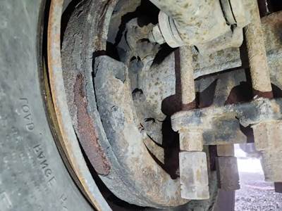 HUB PILOT Hub for a 1999 GMC C7500