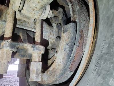 HUB PILOT Hub for a 1999 GMC C7500