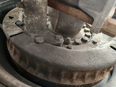 HUB PILOT Hub for a 2002 Sterling L7500