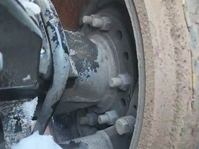 HUB PILOT Hub for a 2021 Freightliner Cascadia 126