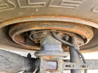 HUB PILOT Hub for a 2005 Sterling A9500