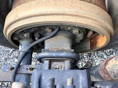 HUB PILOT Hub for a 2004 Sterling A9500