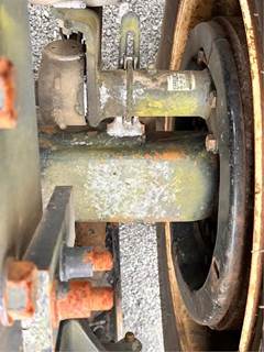 HUB PILOT Hub for a 2004 Sterling L9500