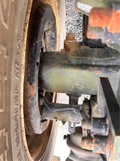 HUB PILOT Hub for a 2004 Sterling L9500