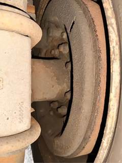 HUB PILOT Hub for a 2009 Volvo VHD