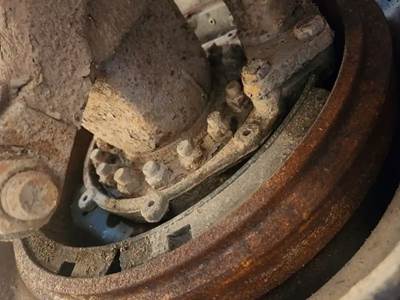 HUB PILOT Hub for a 2012 Freightliner 114SD