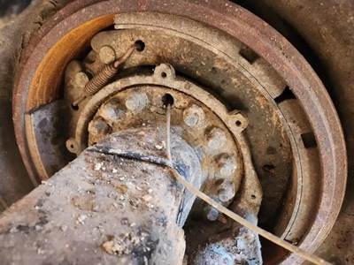 HUB PILOT Hub for a 2012 Freightliner 114SD