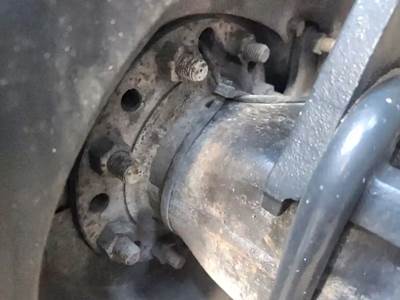 HUB PILOT Hub for a 2020 Peterbilt 579