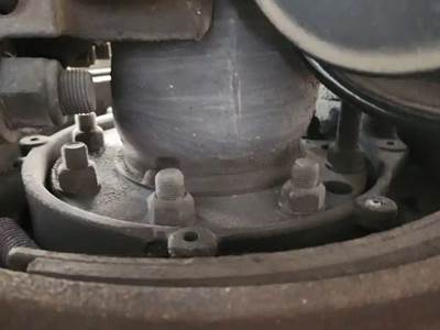 HUB PILOT Hub for a 2008 Mack GU813