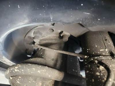 HUB PILOT Hub for a 2018 Freightliner M2 106