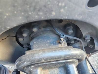 HUB PILOT Hub for a 2015 Freightliner Cascadia 125