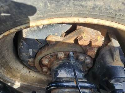 HUB PILOT Hub for a 2020 Freightliner Cascadia 126