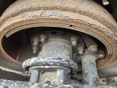 HUB PILOT Hub for a 2014 Freightliner Cascadia 125