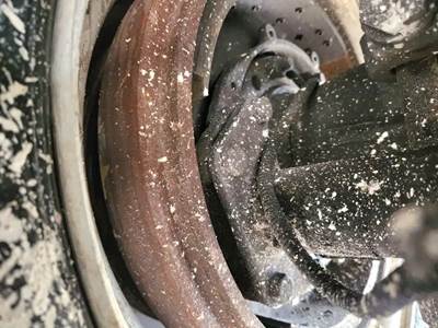 HUB PILOT Hub for a 2007 Peterbilt 330