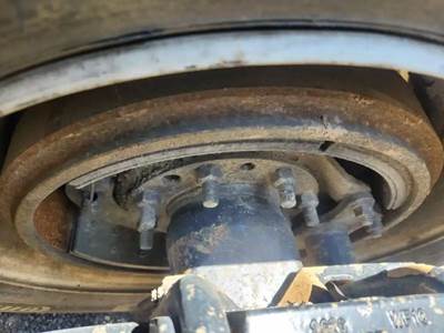 HUB PILOT Hub for a 2020 Mack Pinnacle
