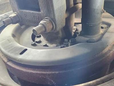 HUB PILOT Hub for a 2015 Ford F-750