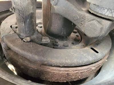 HUB PILOT Hub for a 2007 International 7500