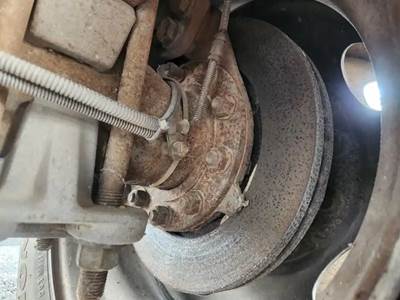 HUB PILOT Hub for a 1999 GMC C6500