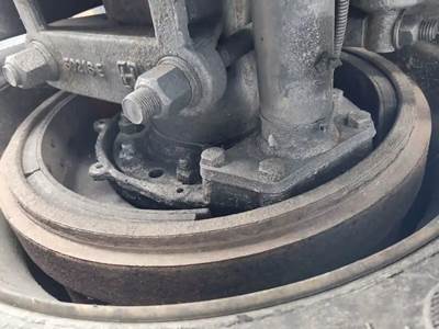 HUB PILOT Hub for a 2016 Kenworth K370