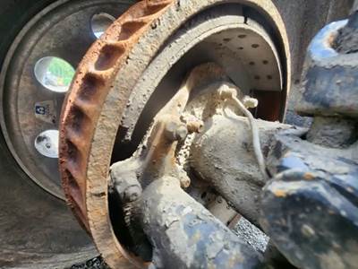 HUB PILOT Hub for a 2012 Peterbilt 367