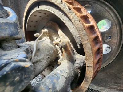 HUB PILOT Hub for a 2012 Peterbilt 367