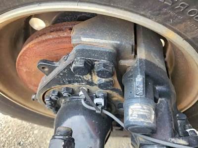HUB PILOT Hub for a 2024 Kenworth T680