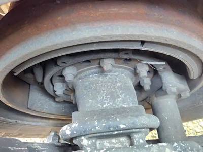 HUB PILOT Hub for a 2022 Freightliner Cascadia 126