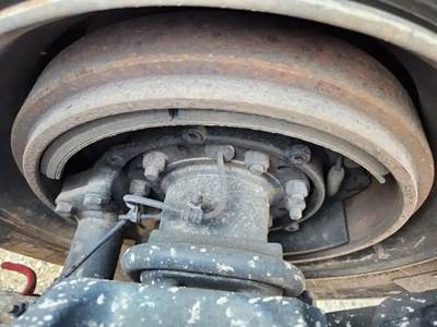 HUB PILOT Hub for a 2022 Freightliner Cascadia 126