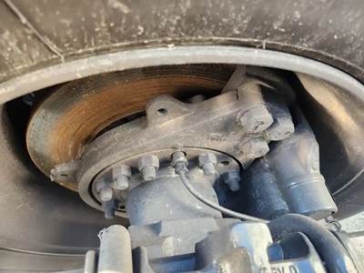 HUB PILOT Hub for a 2020 Peterbilt 579