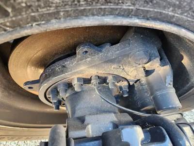 HUB PILOT Hub for a 2020 Peterbilt 579