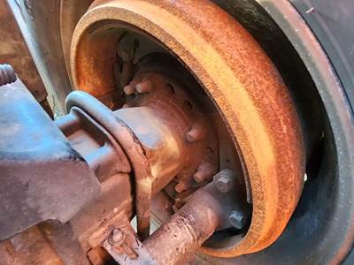 HUB PILOT Hub for a 2020 Freightliner Cascadia 126
