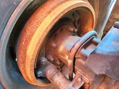 HUB PILOT Hub for a 2020 Freightliner Cascadia 126