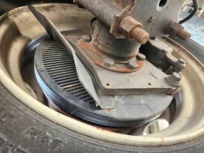 HUB PILOT Hub for a 2022 Isuzu NRR