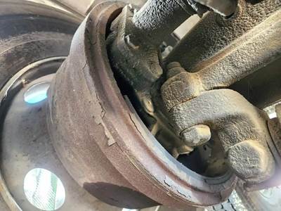 HUB PILOT Hub for a 2016 Mack MRU633