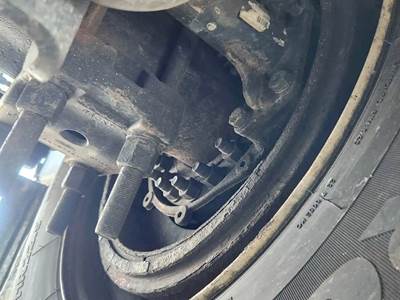 HUB PILOT Hub for a 2019 Ford F-750