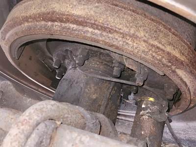 HUB PILOT Hub for a 2019 Peterbilt 389