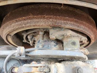 HUB PILOT Hub for a 2004 Mack CV713 Granite